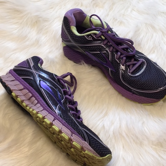 Brooks Shoes - Brooks GTS 16 Running Shoes